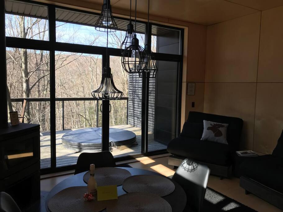 Cabin Sutton 252 - En Harmonie Avec La Nature!别墅 外观 照片