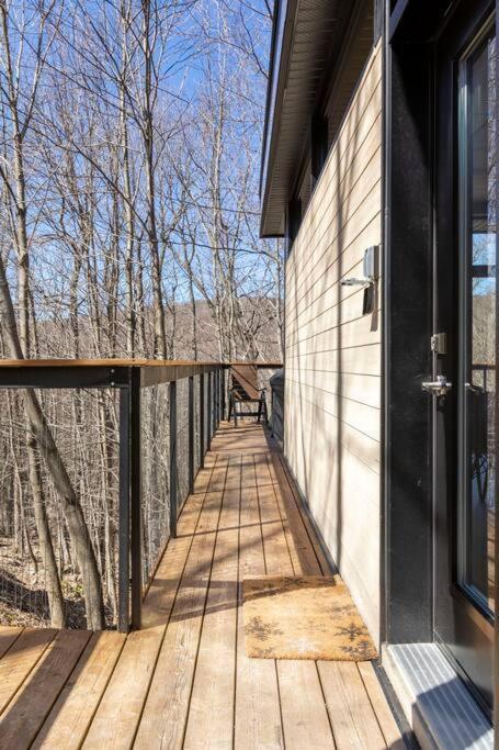 Cabin Sutton 252 - En Harmonie Avec La Nature!别墅 外观 照片